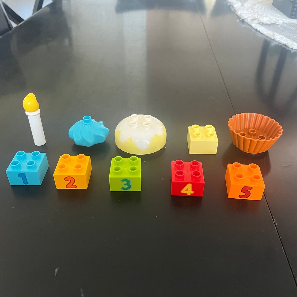 Lego Duplo 10597 Mickey Mouse Clubhouse Birthday Train Minnie Cupcake Set - Picture 3 of 12